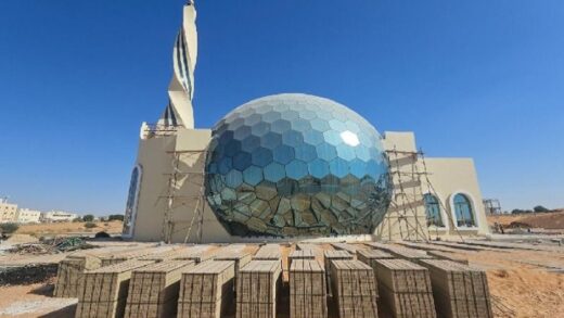 Sharjah unveils mosque featuring striking glass ball dome - SUCH TV
